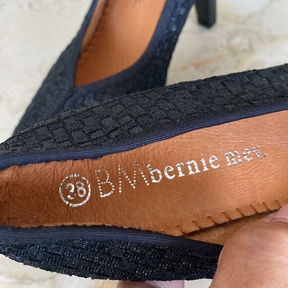 NWOT Bernie Mev. Legend Platform Dress Pumps Heels - Picture 12 of 15